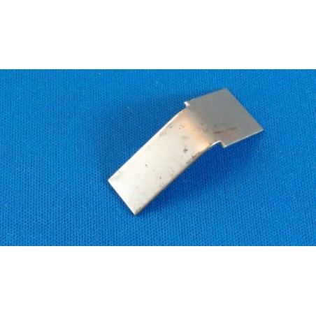 PATTE METAL CANALISATION SOUS PLANCHER Ref: CW100110